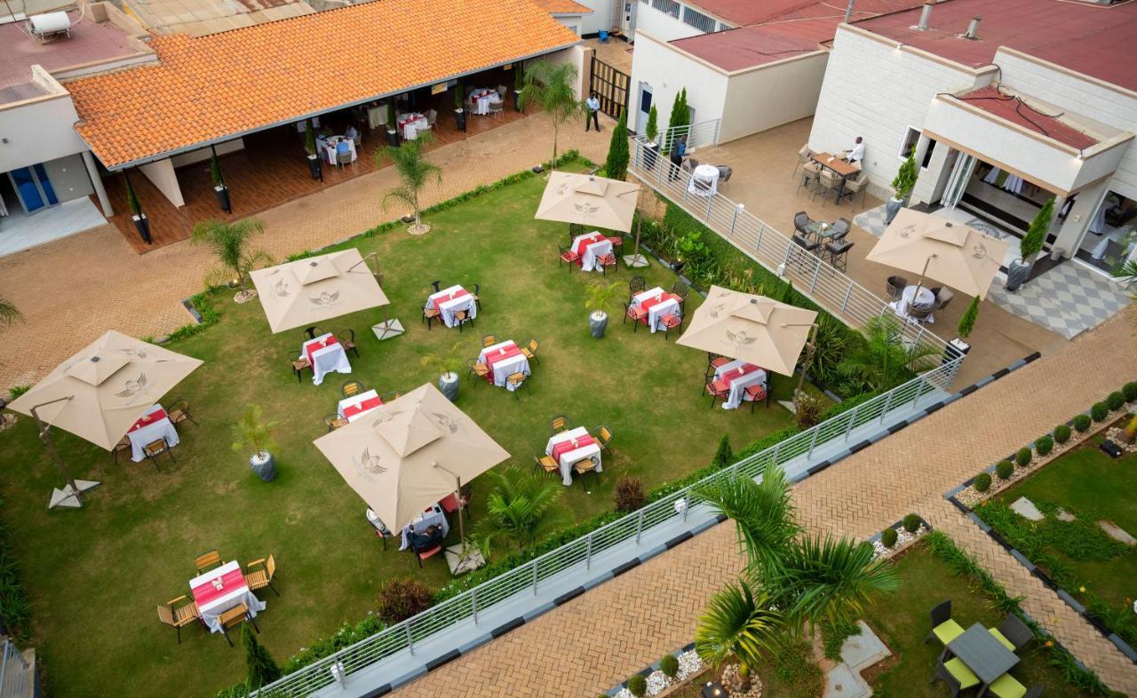 Madras Hotel And Apartments Kigali Bagian luar foto
